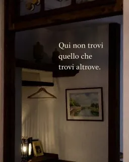 𝐍𝐨𝐧 𝐞̀ 𝐢𝐥 𝐭𝐢𝐩𝐨 𝐝𝐢 𝐨𝐬𝐩𝐢𝐭𝐚𝐥𝐢𝐭𝐚̀ 𝐚 𝐜𝐮𝐢 𝐬𝐞𝐢 𝐚𝐛𝐢𝐭𝐮𝐚𝐭𝐨.Qui non trovi qualcuno che ti accoglie per organizzarti la giornata.Non trovi indicazioni da seguire.Trovi una casa.E lo spazio per stare come vuoi.Per qualcuno è poco.Per altri è esattamente quello che cercavano.𝑺𝒆 𝒕𝒊 𝒓𝒊𝒄𝒐𝒏𝒐𝒔𝒄𝒊 𝒊𝒏 𝒒𝒖𝒆𝒔𝒕𝒐 𝒎𝒐𝒅𝒐 𝒅𝒊 𝒔𝒕𝒂𝒓𝒆, 𝒔𝒄𝒓𝒊𝒗𝒊𝒎𝒊.#maisondutata #casadifamiglia #ospitalitaautentica #nonunhotel#tempolento #spaziperstare #ritmovero#valledaosta #aostavalley#viaggioconsapevole #luoghiveri